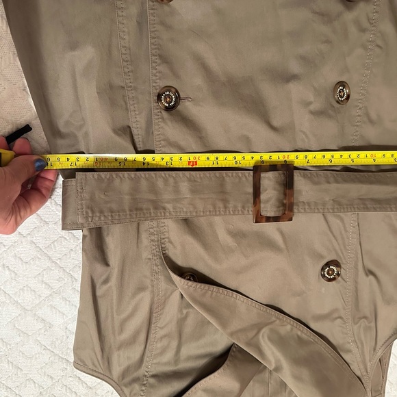 Carolina Herrera Sleeveless Dress. - Picture 16 of 16